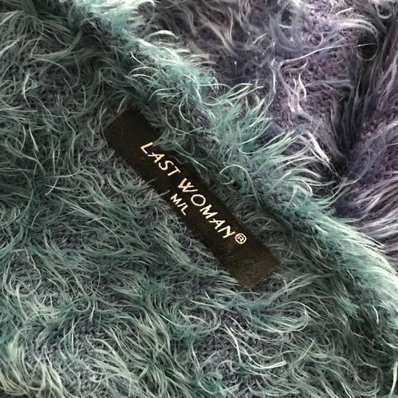 Last woman fuzzy sweater short sleeve M/L - Picture 3 of 8